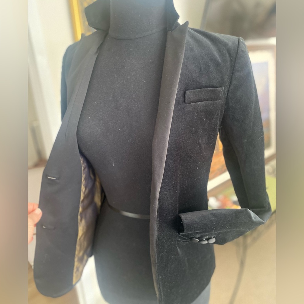 Velour jacket Sateen detailed .Good complement with each outfit. Size small